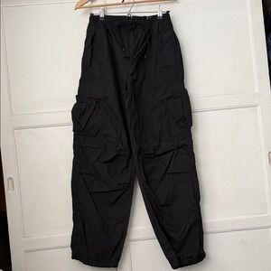 Aritzia Women’s TNA Black Cargo Pants